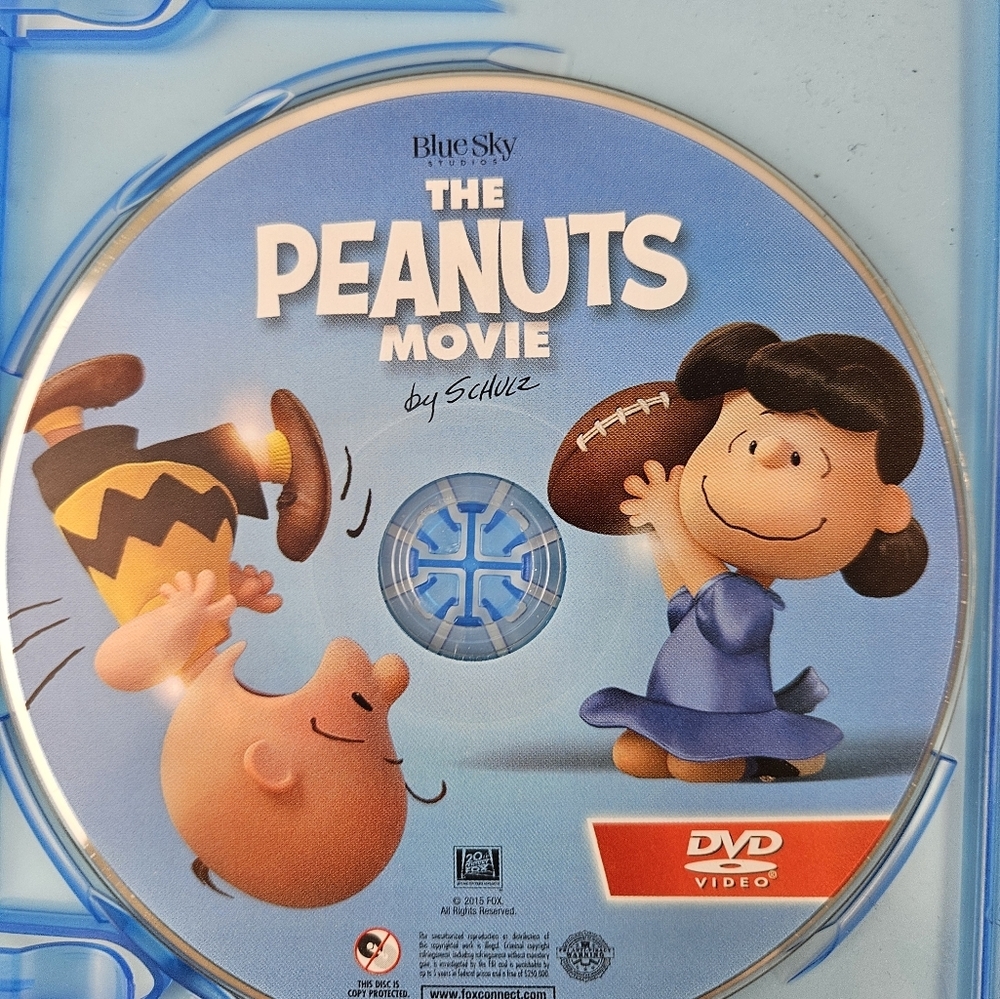The Peanuts MOVIE Blu-Ray & DVD Movie - Picture 6 of 8